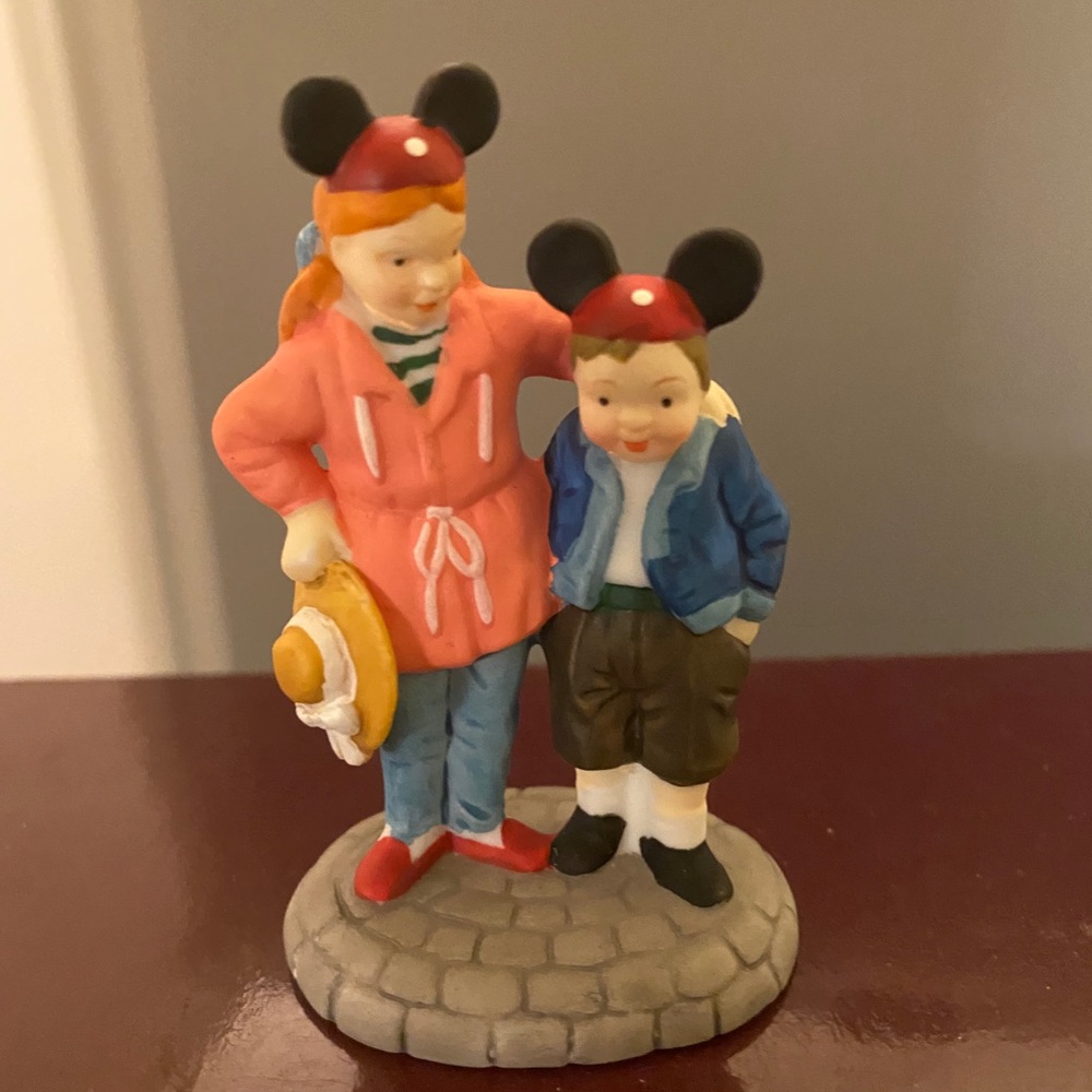 Disney Collection - Picture 3 of 9